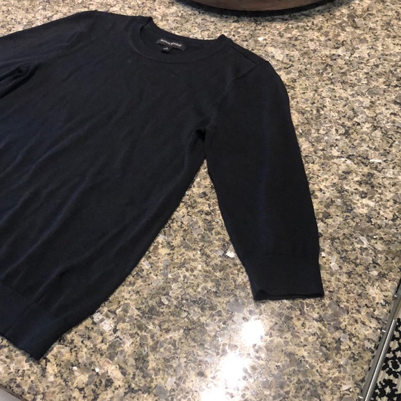 Banana Republic Sweater - Black - Small - SOFT - Picture 2 of 4